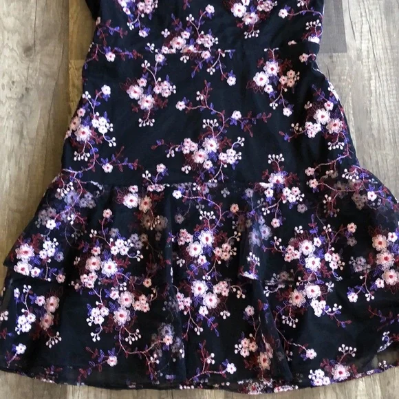 Parker Luana Black Floral Embroidered Halter Mini Dress 2 NEW - Picture 4 of 11